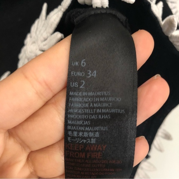 Topshop flower embroidered Black t-shirt - Picture 5 of 7